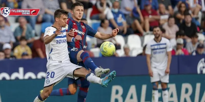 Alavés sáng cửa thắng nhờ lợi thế trên sân nhà